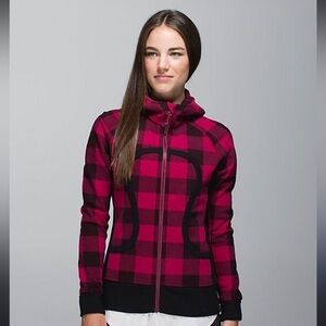 RARE Lululemon Scuba Hoodie II
Mini Camp Check Bordeaux Drama Bumble Berry